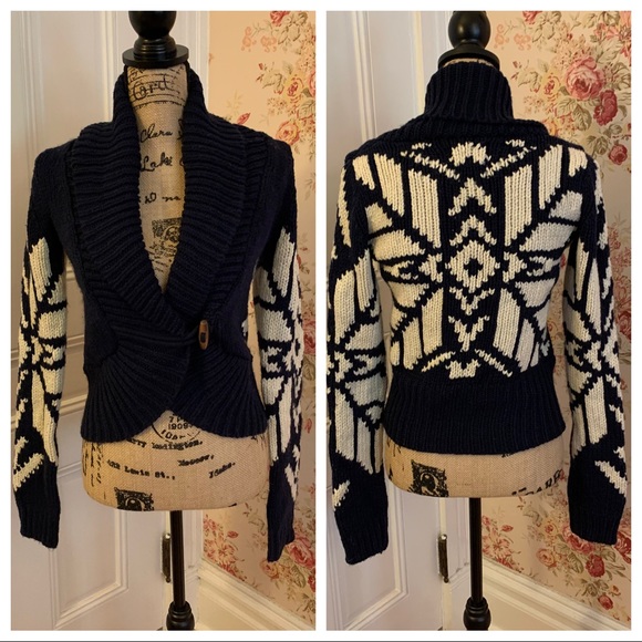 American Eagle | Chunky Navy and White Sweater - Picture 1 of 9